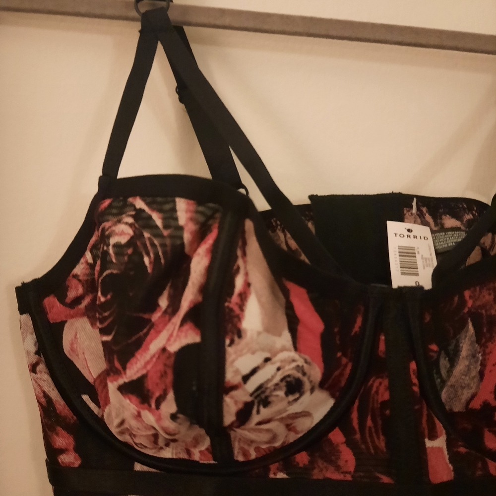 2/$22 Mesh Strappy Rose Unlined Underwire Longline Bralette - Picture 9 of 12